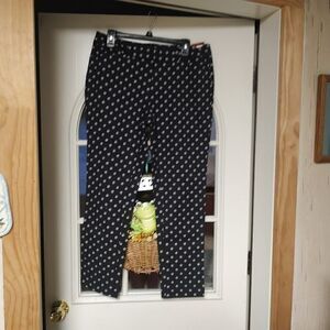 New Faded Glory Bi-Stretch Black With Daisies Cropped Pants Size Women's 12